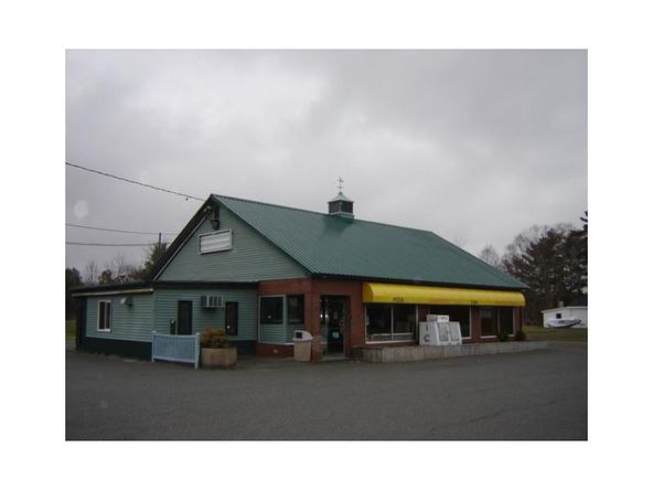 999 Main Rd, Holden, ME 04429